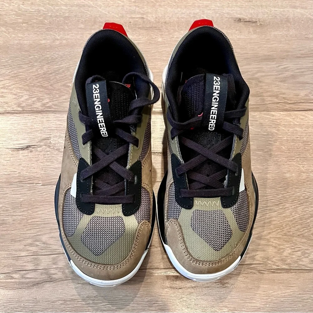 Jordan Air 200E‎ Sneaker Shoes Olive/Red New Size US 7 - EU 38